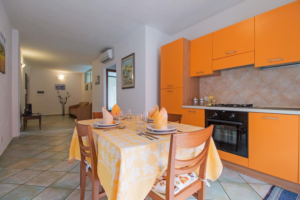 Residenza Maria Antonia - Private Apartment Orosei Extérieur photo