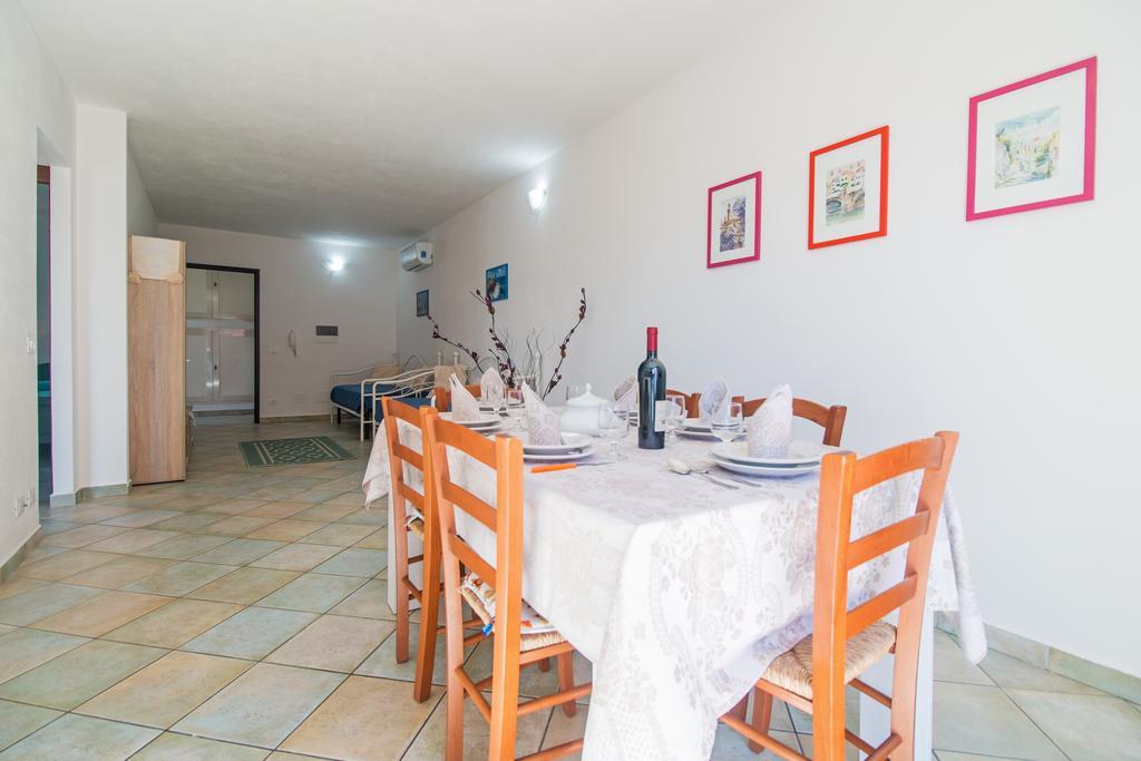 Residenza Maria Antonia - Private Apartment Orosei Extérieur photo